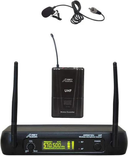 Vista 4 de Audio 2000S S6073M UHF Sistema de micrófono inalámbrico Lavalier con XLR equilibrado y salidas de 1/4 pulgadas, control de volumen y estuche