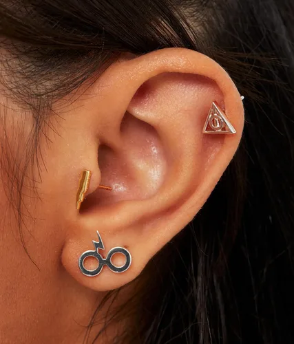 Vista 2 de Harry Potter Aretes para mujer, paquete de 3, licencia oficial chapados en oro o plata, reliquias de la muerte y pernos de rayo, Latón, No es una