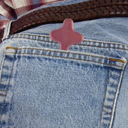 Vista 4 de Needzo Mini cruces de mano de madera morada para mayor comodidad, recordatorio del amor infalible de Jesús, cruz aferrada para sostenerla