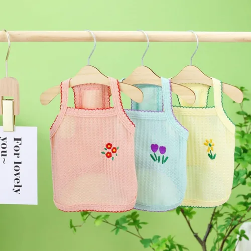 Vista 2 de Camisa de algodón para perros, camisetas ligeras de verano para mascotas, suave, transpirable, elástica, para gatos, perros, camiseta sin mangas