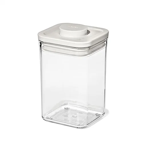 Vista 15 de OXO Good Grips Recipiente POP para mascotas – 2.6 L/2.8 Qt Ideal para hasta 3 libras de comida para perros o 2 libras de comida para gatos Blanco