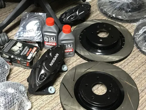 Vista 4 de Motul DOT 5.1 Líquido de Frenos Sintético - Fórmula sin Base de Silicona, Botella de 500ml (100951)