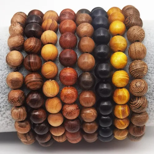 Vista 4 de INSPIRELLE 8 pulseras elásticas de madera natural con cuentas para hombres y mujeres