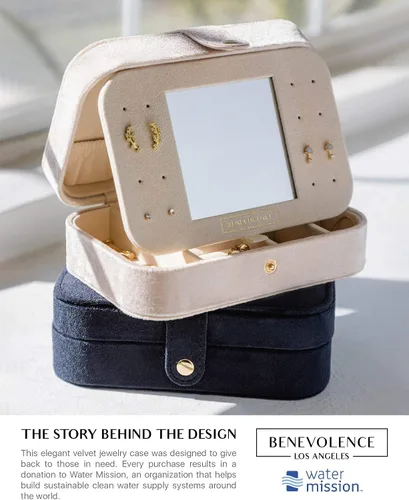 Vista 6 de Benevolence LA - Joyero de viaje Almacenamiento y organizador de joyas Joyero para mujer Organizador de anillos collares y aretes con espejo