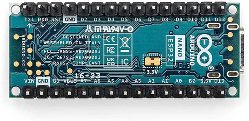 Vista 3 de Arduino Nano ESP32 con Headers [ABX00083] - ESP32-S3, USB-C, Wi-Fi, Bluetooth, Soporte HID, MicroPython Compatible para Proyectos IoT y Embebidos