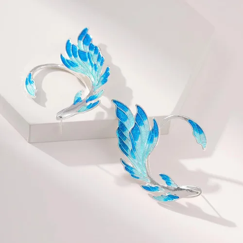 Vista 6 de Aretes de metal con forma de elfo de zinc y hada, estilo animé azul para mujer, Nylon, Diamante