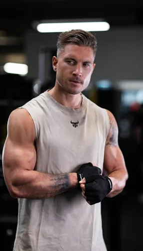 Vista 2 de Fitgriff® Guantes de entrenamiento (acolchados) para hombres y mujeres, guantes de gimnasio sin dedos para levantamiento de pesas, entrenamiento