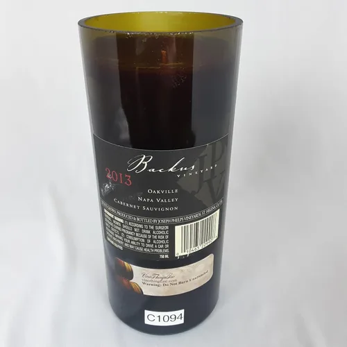 Vista 4 de Timeless Elegance - 2013 Joseph Phelps Cabernet Sauvignon Backus Vineyard - Vela para botella de vino con etiqueta original
