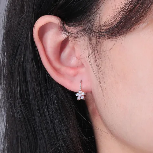 Vista 2 de CiNily Aretes colgantes de ópalo para mujeres y niñas, diseño de flores, mariposas, forma ovalada, aretes de gota con cierre de palanca, regalo