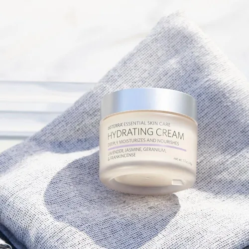 Vista 5 de DoTerra - Crema Hidratante - Colección Essential Skin Care - 1.7 oz