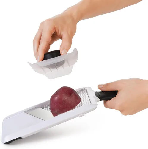 Vista 5 de OXO Good Grips - Cortador de mandolina de mano con mango antideslizante para cocina Adjustable Thickness Settings, Hand Guard Included, Slice