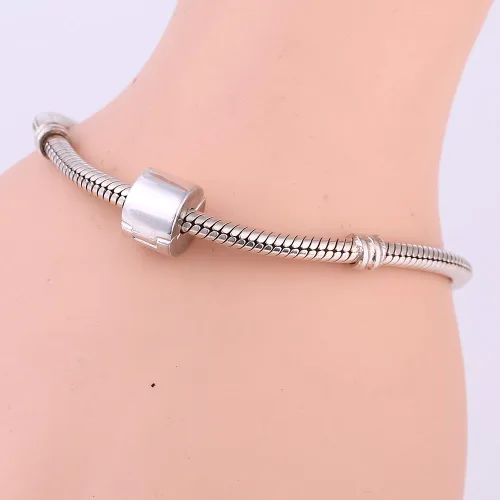 Vista 4 de Soulbeads brazalete ajustable de plata esterlina auténtica con cuentas y tapón de cierre llamativo