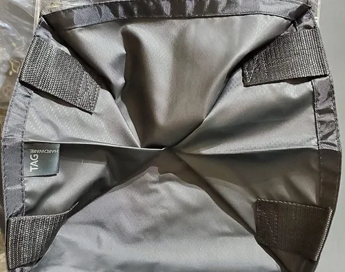 Vista 3 de TAG Hardware Cesta inclinable prémium con bolsa (s) de nailon negro extraíble (18 pulgadas de ancho con 1 bolsa grande)