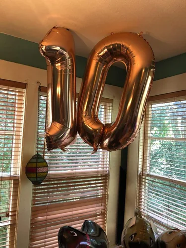Vista 2 de Globos del número 10, decoraciones de fiesta de cumpleaños número 10 para niñas, oro rosa, 40 pulgadas