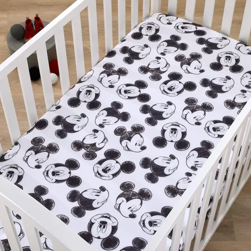 Vista 2 de Disney Mickey Mouse - Sábana bajera ajustable de poliéster para cuna de Mickey Mouse color blanco y negro