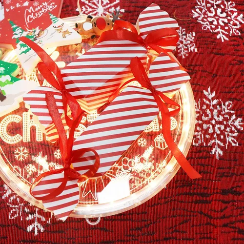 Vista 3 de DARENYI 50 cajas de dulces de Navidad, cajas vacías para dulces con cinta roja pequeñas cajas de dulces para dulces, chocolate, cajas de regalo