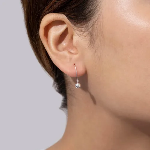 Vista 6 de Tienda Essentials Aretes de plata de ley con palanca de bola (anteriormente colección Tienda)