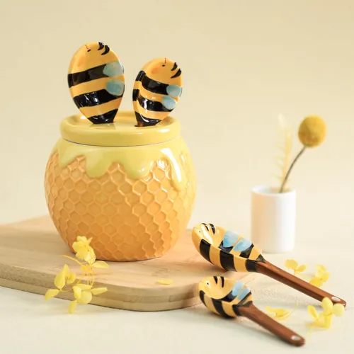 Vista 3 de Sizikato 4 piezas de cucharas medidoras de porcelana con base, lindas cucharas de abeja de cerámica y taza de panal