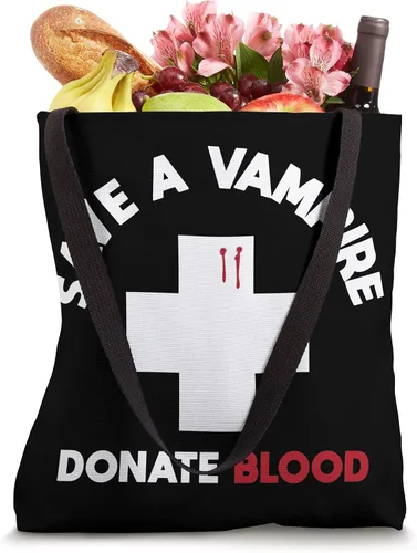 Vista 4 de Bolsa de regalo divertida de Navidad con texto en inglés "Vampire Bite Blood Bloody Humor