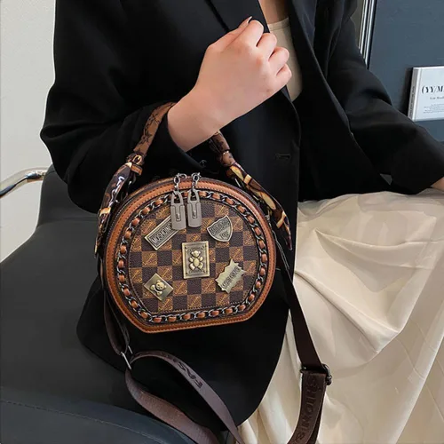 Vista 3 de Bolso vintage para mujer, bolso cruzado redondo con un hombro, bolso circular de gran capacidad, bolso diario para mujeres y niñas (marrón)