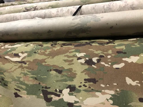 Vista 2 de Multicam OCP Camuflaje 65% nailon FR 25% Twaron 10% nailon, peso medio (3 yardas)