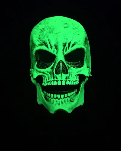 Vista 6 de Zagone Studios Máscara de esqueleto de Halloween con calavera verde reactiva a los rayos UV