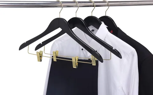 Vista 4 de Perchas de madera de calidad para faldas con clips, paquete de 10 perchas lisas de madera maciza para pantalones con clips de metal ajustables