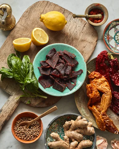 Vista 6 de Side Project - Carne seca de res – Sabor Berbere – Cecina de inspiración etíope sin gluten – Calor dulce y cítricos – Bocadillo alto en proteínas