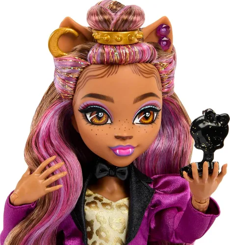 Vista 2 de Muñeca Monster High, Clawdeen Wolf en estilo de fiesta de bola de monstruo con accesorios temáticos incluyendo globos