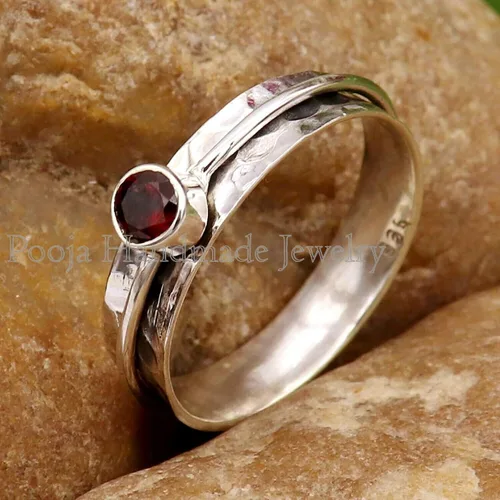 Vista 3 de garnet stone ring spinner rings women meditation ring wide band ring anixety ring dainty ring spinner ring boho ring fidget ring women ring hammered