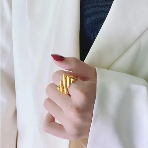 Vista 3 de jaizu Anillo de sarga en capas, 2023 nuevo anillo de sarga para mujer, anillo minimalista geométrico asimétrico rectangular para mujer