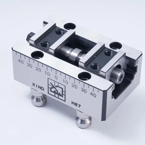Vista 3 de XinDian CNC autocentrante tornillo de precisión fresadora herramienta H67