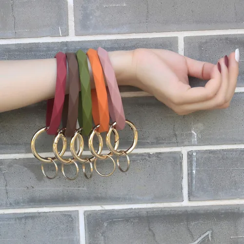 Vista 6 de Llavero pulsera de silicona para mujeres y niñas en forma de diamante