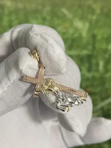 Vista 3 de Colgante de cruz de Jesús de oro tricolor de 14 quilates, joyería fina altamente pulida, dije de cruz religiosa, para hombres y mujeres, 0.984 x
