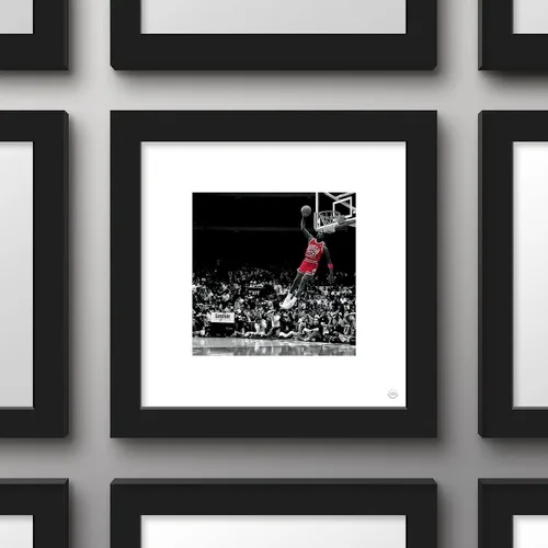 Vista 2 de Trends International Gallery Pops Michael Jordan - Póster de pared de la secuencia de progresión de vuelo 5, 12 x 12 pulgadas, versión de marco negro