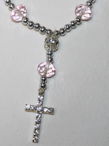 Vista 2 de Pulsera italiana de cristal tallado con diamantes de imitación y cruz tachonada
