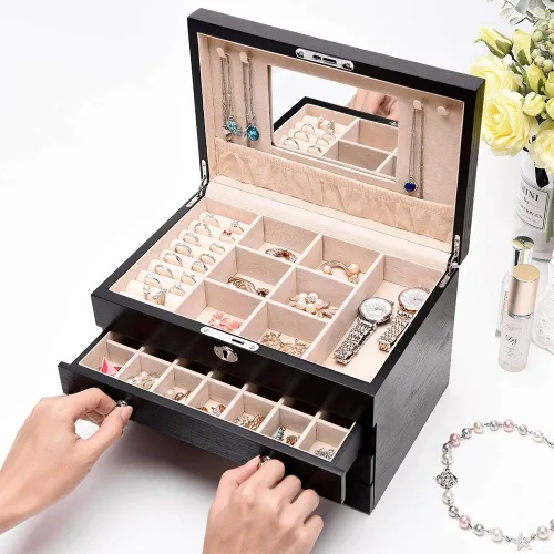 Vista 2 de TITISKIN Joyero grande de madera, joyero con espejo, caja de joyería con cerradura de 4 capas, caja de regalo, gabinete de joyería de escritorio