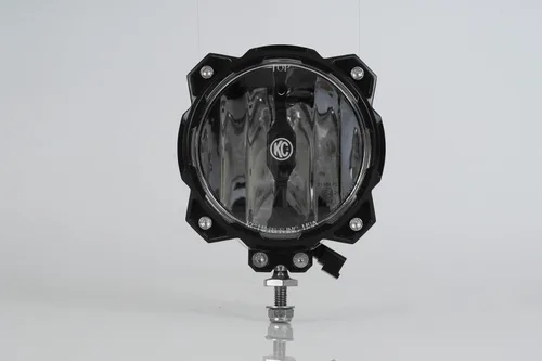 Vista 2 de KC HiLiTES 91305 Gravity LED Pro6 Single Wide-40 Beam con arnés de cableado e interruptor de luz LED iluminado - Sistema de paquete de par