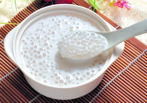 Vista 2 de Pequeñas perlas de tapioca boba (bolas de sagú) de yuca – Crea una perfección masticable en el té de leche Boba de burbujas taiwanés, pudín
