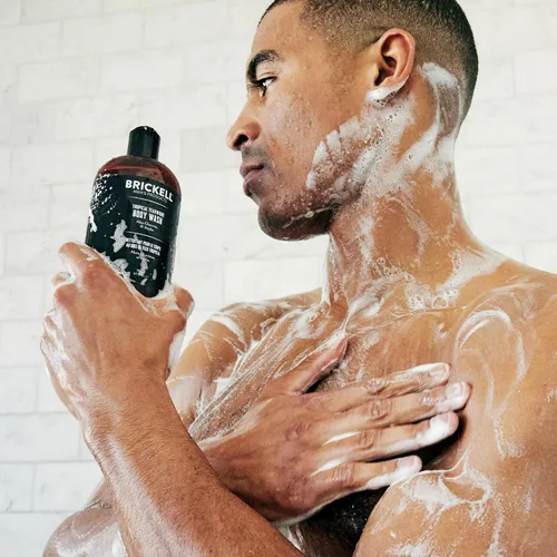 Vista 3 de Brickell Gel de ducha revitalizante para hombre, gel de ducha de limpieza profunda con aloe, jojoba y vitamina E, perfumado (lima limón, 16 onzas)