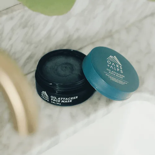 Vista 2 de Oars + Alps Mascarilla facial Oil Attacker, limpiador facial probado por dermatólogos con arcilla de caolín y niacinamida, apto para TSA, 2 onzas