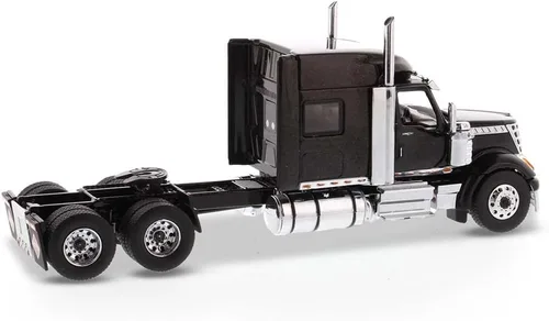 Vista 2 de International Lonestar Sleeper Cab Truck Tractor Negro 1/50 Diecast Modelo por Diecast Masters 71023