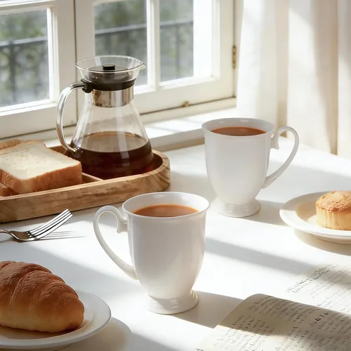 Vista 6 de Juego de 2 tazas de café blancas de porcelana fina de lujo (8 onzas), tazas de té de cerámica estilo europeo, elegantes y duraderas tazas de café