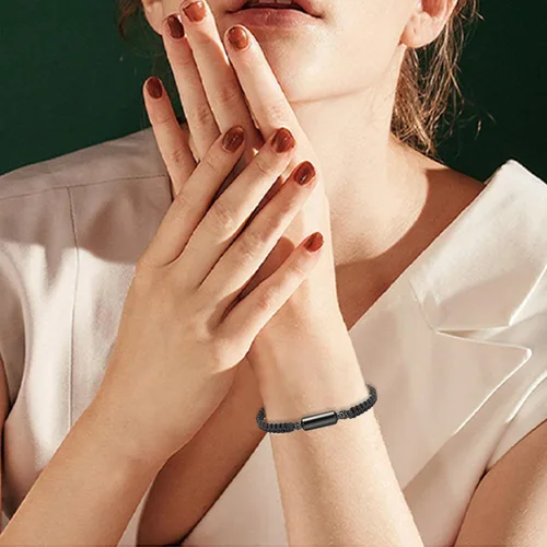 Vista 3 de Hearbeingt Pulsera de urna de cremación para cenizas de cuerda ajustable, pulsera cilíndrica para cenizas para hombres y mujeres, pulsera