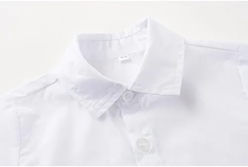 Vista 3 de Conjunto de caballero de 4 piezas para bebé niño con camisa blanca, corbatín, chaleco y pantalón