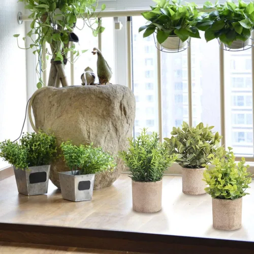 Vista 2 de homEdge Mini eucalipto artificial en maceta, 3 paquetes de plantas de plástico artificial con maceta para el hogar, decoración de escritorio