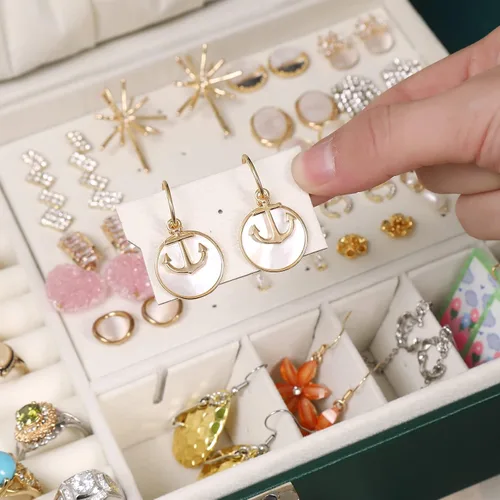 Vista 6 de JACIEYU Joyero grande y organizador de anillos para niñas, exquisitas cajas de joyería de viaje de cuero, aretes, collares, pulseras y organizadores
