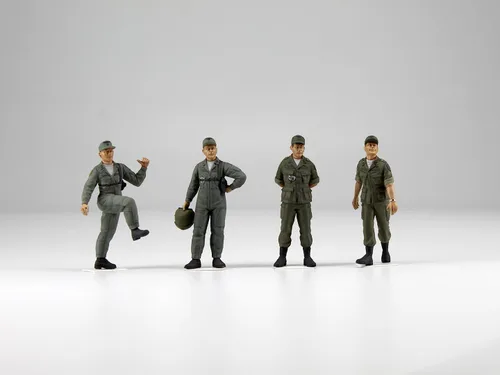 Vista 3 de ICM 53101 - US Helicopter Pilots (1960s-1970s) (100% Nuevos moldes) - Escala 1:35