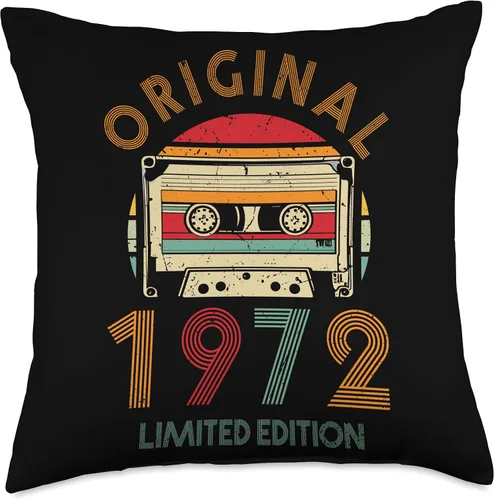 Vista 4 de Retro Limited Edition 1972 Cassette Tape 52th Birthday Throw Pillow