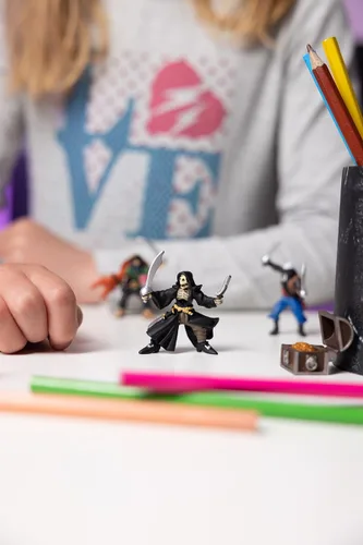 Vista 2 de Papo Juguete de piratas y corsarios de mini tina, 12 piezas